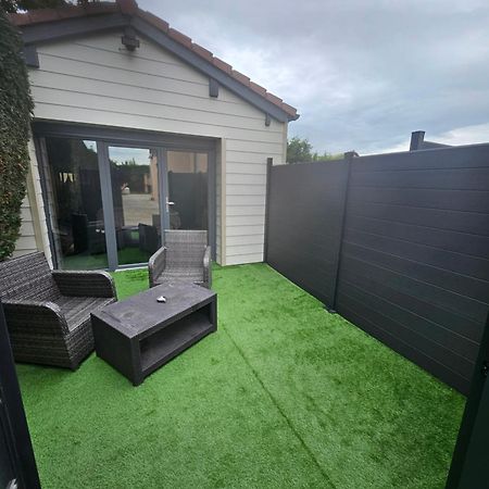 Hebergement Privee Jaccuzzi En Supplement Saint-Clair-du-Rhone 外观 照片