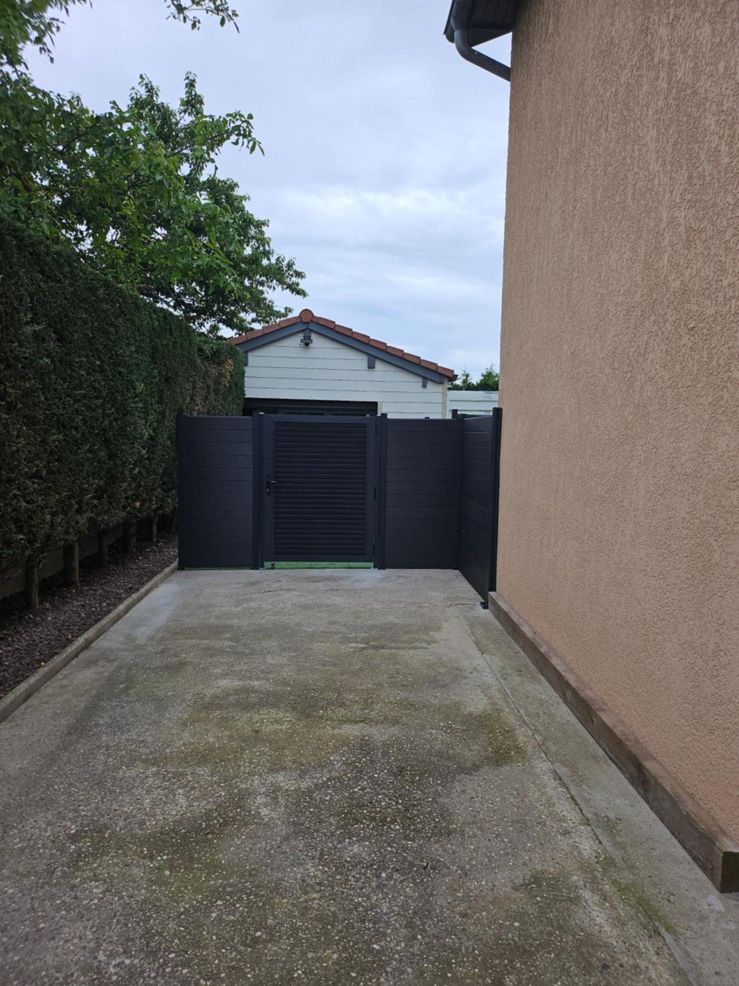Hebergement Privee Jaccuzzi En Supplement Saint-Clair-du-Rhone 外观 照片